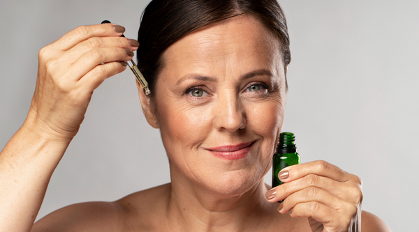    Organic Anti-Aging Serum That Boosts Skin's Radiance 
